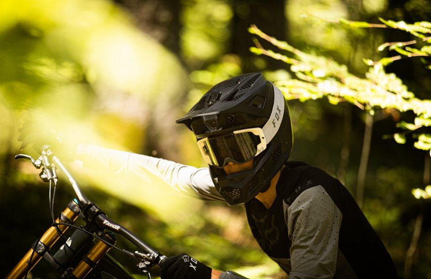 Fox downhill mtb online helmet